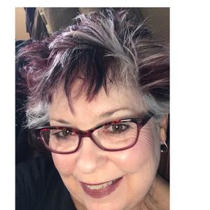 Meet your Posher, Debby